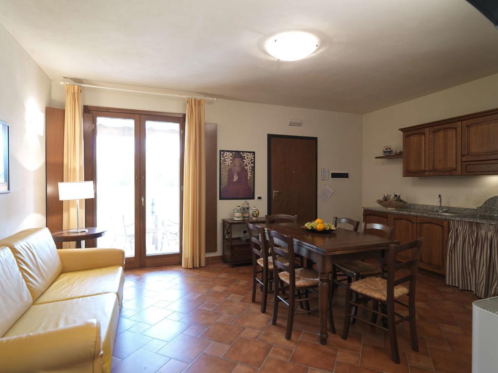 Le Corti Del Sole Residence Venturina Terme Extérieur photo