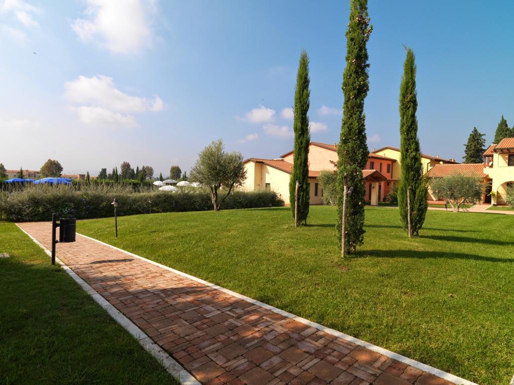 Le Corti Del Sole Residence Venturina Terme Extérieur photo