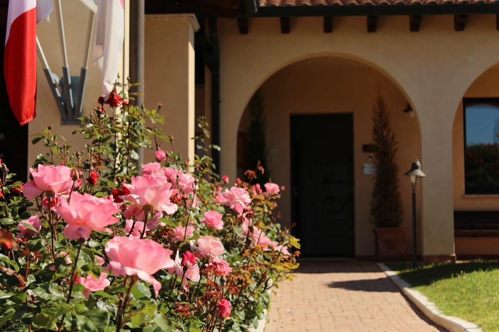 Le Corti Del Sole Residence Venturina Terme Extérieur photo